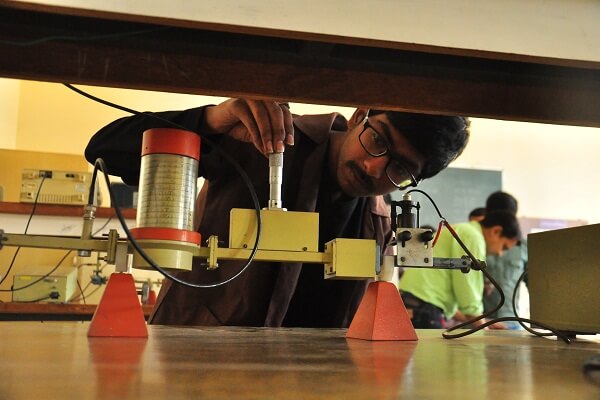 B.Tech ECE Lateral Entry Lab Facilities Part-Time 11